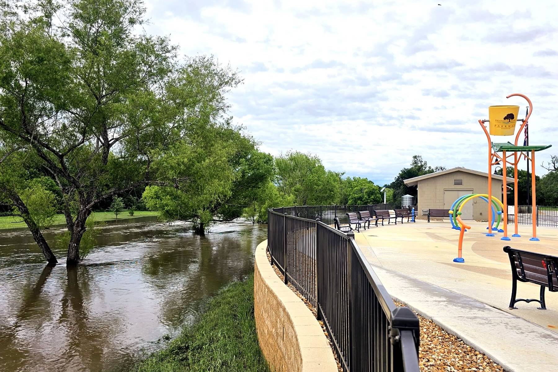 Escondido Creek Parkway, Kenedy, Texas